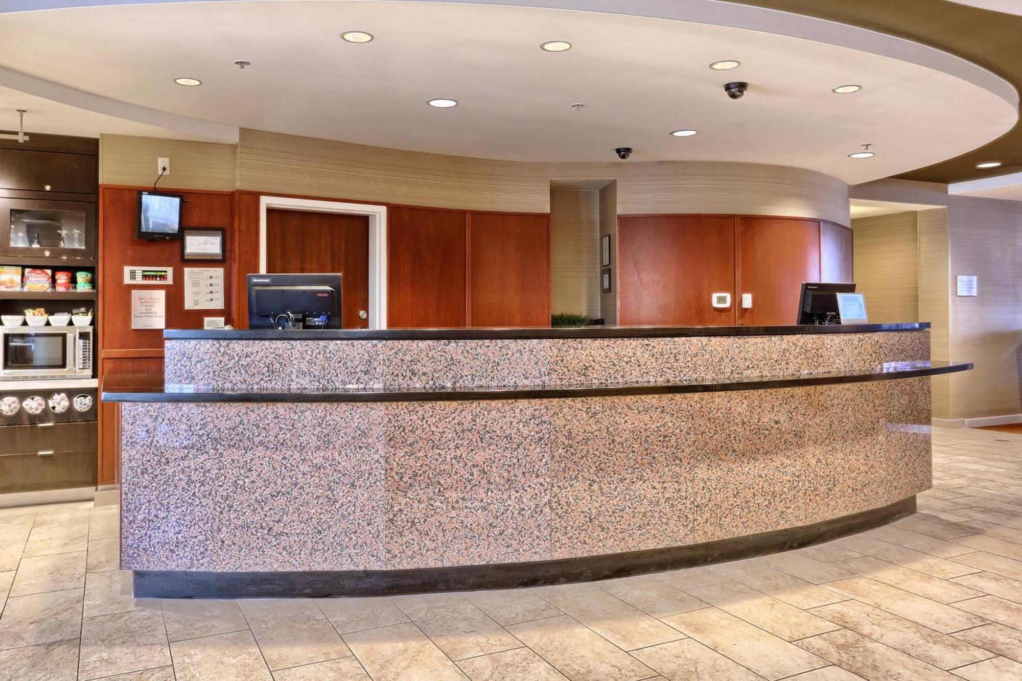 Courtyard By Marriott Harrisburg West/Mechanicsburg Buitenkant foto